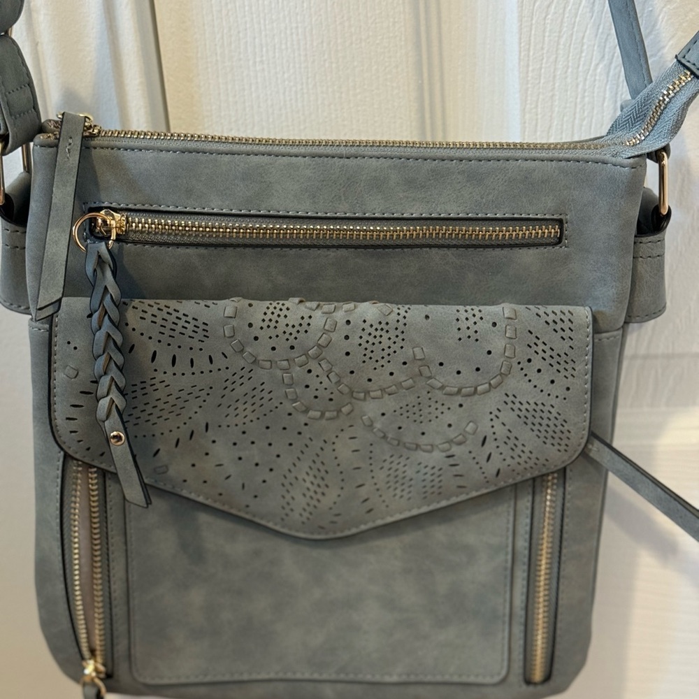 Crossbody purse